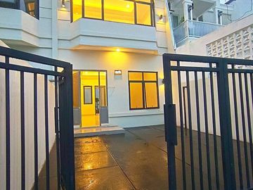 [JALAN 2 MOBIL] Rumah Kalibaru Cilodong Dekat Grand Depok City Murah Kota Depok (ARR139) Jual Dijual