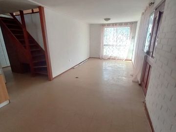 VENDO CASA CON 3 DORMITORIOS EN SECTOR SUR PONIENTE DE TALCA