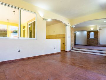 CASA EN VENTA EN CONDOMINIO CON ALBERCA  🏡 $4,850,000.00 📍Lomas Tzompantle