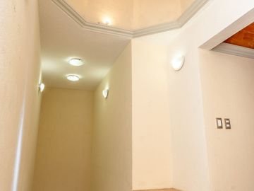 CASA EN VENTA EN CONDOMINIO CON ALBERCA  🏡 $4,850,000.00 📍Lomas Tzompantle