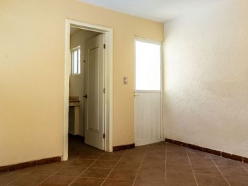 CASA EN VENTA EN CONDOMINIO CON ALBERCA  🏡 $4,850,000.00 📍Lomas Tzompantle