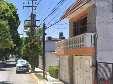 ¡¡¡CASA EN EXCELENTE ESTADO!!! Calle Cayena, Valle Dorado, Tlalnepantla, EDOMEX.