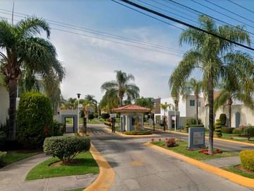 Casa en Venta. Real de Valdepeñas, Zapopan, Jalisco. Remate Hipotecario.