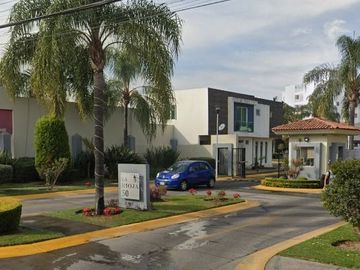 Casa en Venta. Real de Valdepeñas, Zapopan, Jalisco. Remate Hipotecario.