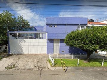 Casa en Venta. Pinar de la Calma, Zapopan, Jalisco. Remate Hipotecario.