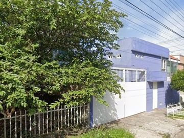 Casa en Venta. Pinar de la Calma, Zapopan, Jalisco. Remate Hipotecario.
