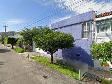 Casa en Venta. Pinar de la Calma, Zapopan, Jalisco. Remate Hipotecario.