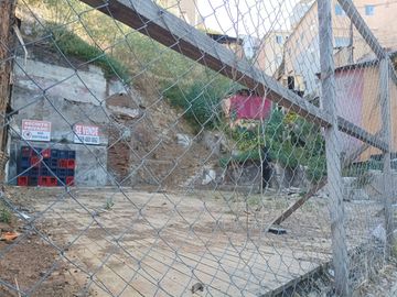 ¡Invierte en el Corazón de Valparaíso! Terreno con Potencial cerca Rodriguez