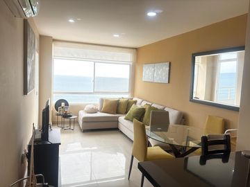 VILLAMIL PLAYAS VENDO HERMOSO DEPARTAMENTO FRENTE AL MAR OCEAN CLUB