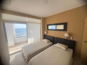 VILLAMIL PLAYAS VENDO HERMOSO DEPARTAMENTO FRENTE AL MAR OCEAN CLUB