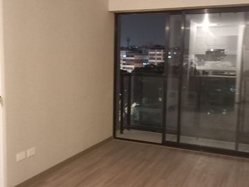 Alquiler Departamento Con Estacionamiento En Condominio Arándanos – Surquillo Límite Con San Isidro