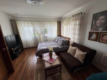 FOR SALE: TAGAYTAY HOUSE & LOT