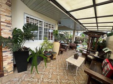 FOR SALE: TAGAYTAY HOUSE & LOT