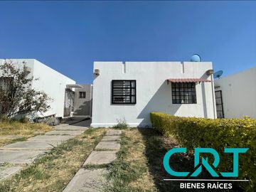 CASA DE UNA PLANTA I HEROES DE LEON I EN CLUSTER CON ACCESO CONTROLADO Y AREAS VERDES I MUY CERCA DEL HOSPITAL DE ALTA ESPECIALIDAD I SALIDA LEON - SI