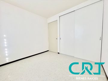 CASA DE UNA PLANTA I HEROES DE LEON I EN CLUSTER CON ACCESO CONTROLADO Y AREAS VERDES I MUY CERCA DEL HOSPITAL DE ALTA ESPECIALIDAD I SALIDA LEON - SI