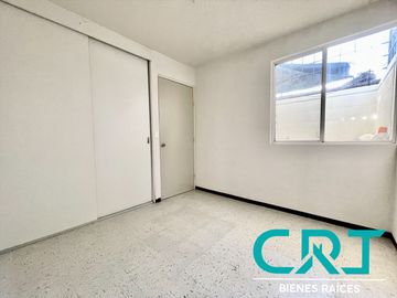 CASA DE UNA PLANTA I HEROES DE LEON I EN CLUSTER CON ACCESO CONTROLADO Y AREAS VERDES I MUY CERCA DEL HOSPITAL DE ALTA ESPECIALIDAD I SALIDA LEON - SI