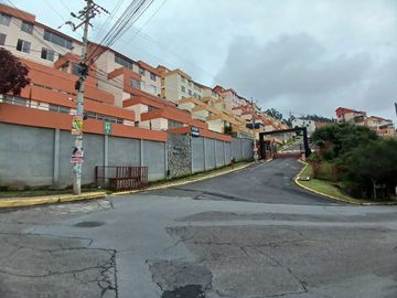 Casa aterrazada en venta Autopísta General Rumiñahui Puente 2