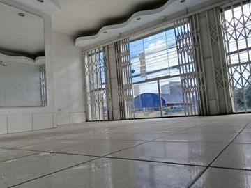 Se Vende Local Comercial En Surquillo