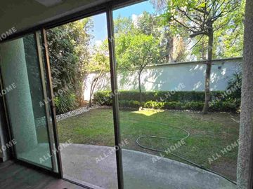 Casa en venta en 1 Valle Real, Huixquilucan , Estado de México.