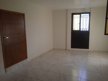CASA EN VENTA CON LOCAL COMERCIAL EN CENTRO HISTORICO DE ZACATECAS