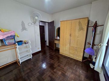 Single house, Baan Boon Nimit Village, good atmosphere, shady, near many main roads, near Big C Suwinthawong and Fashion Island.