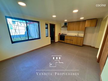 Remodelada casa en tradicional sector Talcahuano