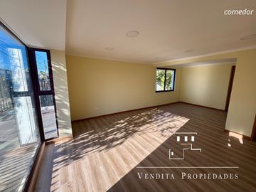 Remodelada casa en tradicional sector Talcahuano