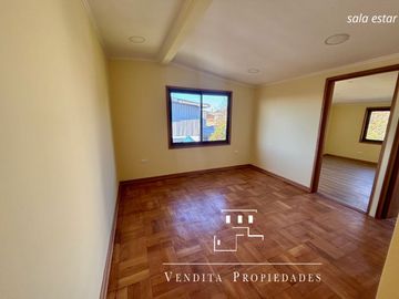 Remodelada casa en tradicional sector Talcahuano