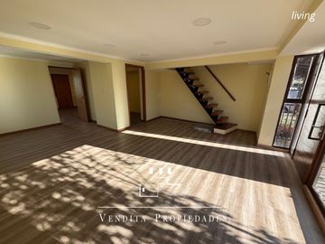 Remodelada casa en tradicional sector Talcahuano