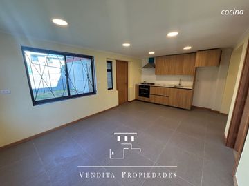 Remodelada casa en tradicional sector Talcahuano