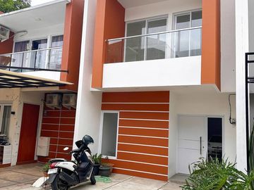 [JALAN 2 MOBIL] Rumah Jatikramat Jatiasih Dekat Stasiun LRT Cikunir Kota Bekasi (ARR165) Jual Dijual