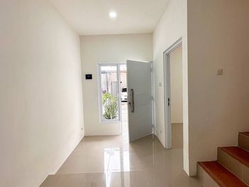 [JALAN 2 MOBIL] Rumah Jatikramat Jatiasih Dekat Stasiun LRT Cikunir Kota Bekasi (ARR165) Jual Dijual