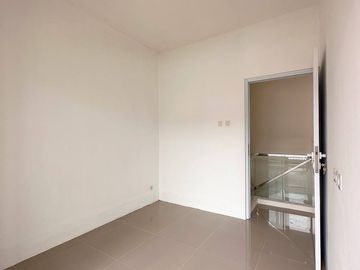 [JALAN 2 MOBIL] Rumah Jatikramat Jatiasih Dekat Stasiun LRT Cikunir Kota Bekasi (ARR165) Jual Dijual