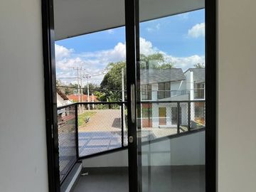 Rumah Hegarmanah Gunungbatu, Baru 2 LANTAI Mewah Murah Minimalis Gunung Batu Bogor Barat Jual Dijual