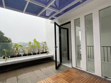 Rumah Tarum Cirendeu, Baru Mewah Murah New, Ciputat Timur Tangsel Kota Tangerang Selatan Jual Dijual