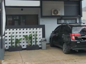 Rumah P.Liv Cihanjuang, 2/1 LANTAI di Cisasawi/Taman Cihanjuang Parongpong Bandung Barat Jual Dijual