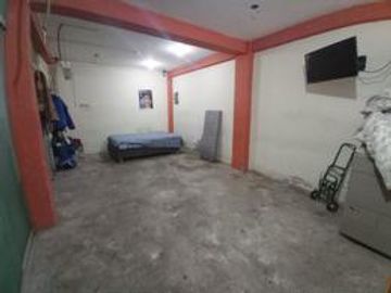 SE VENDE CASA , ALMACEN  Y /O LOCAL