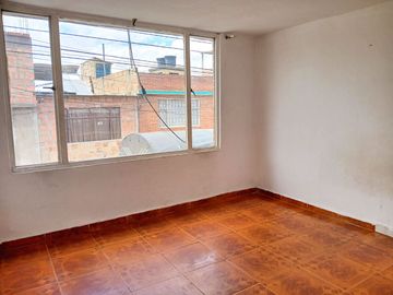 CASA EN VENTA SECCTOR MOLINOS DEL SUR RAFAEL URIBE URIBE  BOGOTA