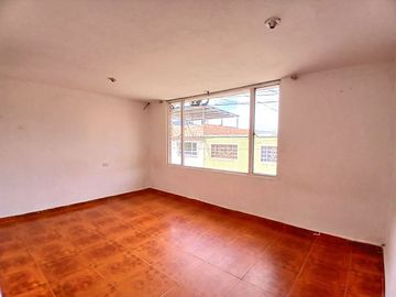 CASA EN VENTA SECCTOR MOLINOS DEL SUR RAFAEL URIBE URIBE  BOGOTA
