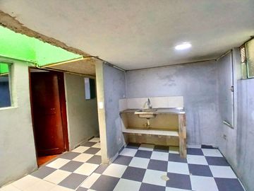 CASA EN VENTA SECCTOR MOLINOS DEL SUR RAFAEL URIBE URIBE  BOGOTA