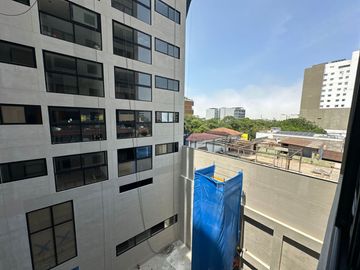 Alquila un moderno departamento en Av. General Salaverry 2900