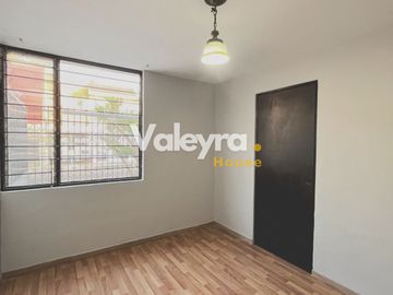 CASA EN VENTA A UNA CUADRA DE AVENIDA REVOLUCIÓN