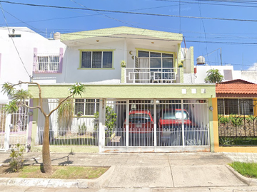 Casa En Venta Col. Jardines Del Country, Remate Bancario