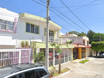 Casa En Venta Col. Jardines Del Country, Remate Bancario