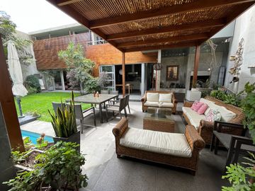 Oportunidad única: Venta moderna Casa en el mejor condominio de La Molina