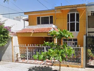 Casa En venta Col. Jardines Del Nilo, Remate Bancario