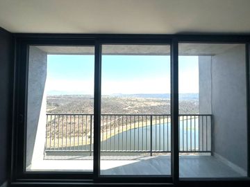 Departamento Penthouse en Venta, de dos niveles dentro de condominio en Cañadas del Arroyo, Corregidora
