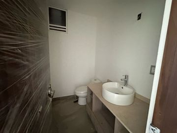Departamento Penthouse en Venta, de dos niveles dentro de condominio en Cañadas del Arroyo, Corregidora