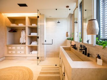 LUJOSA Y EXCLUSIVA VILLA DENTRO DEL DESARROLLO CORASOL, ARQUITECTURA DE SORDO MADALENO