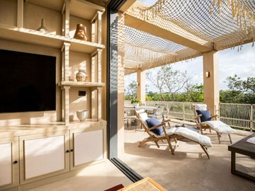 LUJOSA Y EXCLUSIVA VILLA DENTRO DEL DESARROLLO CORASOL, ARQUITECTURA DE SORDO MADALENO